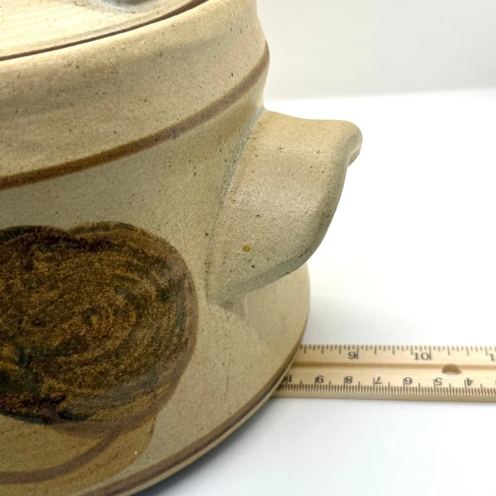 VTG Designs West Stoneware Bean Soup Pot Casserole Dish Lidded Neutral Tones 352